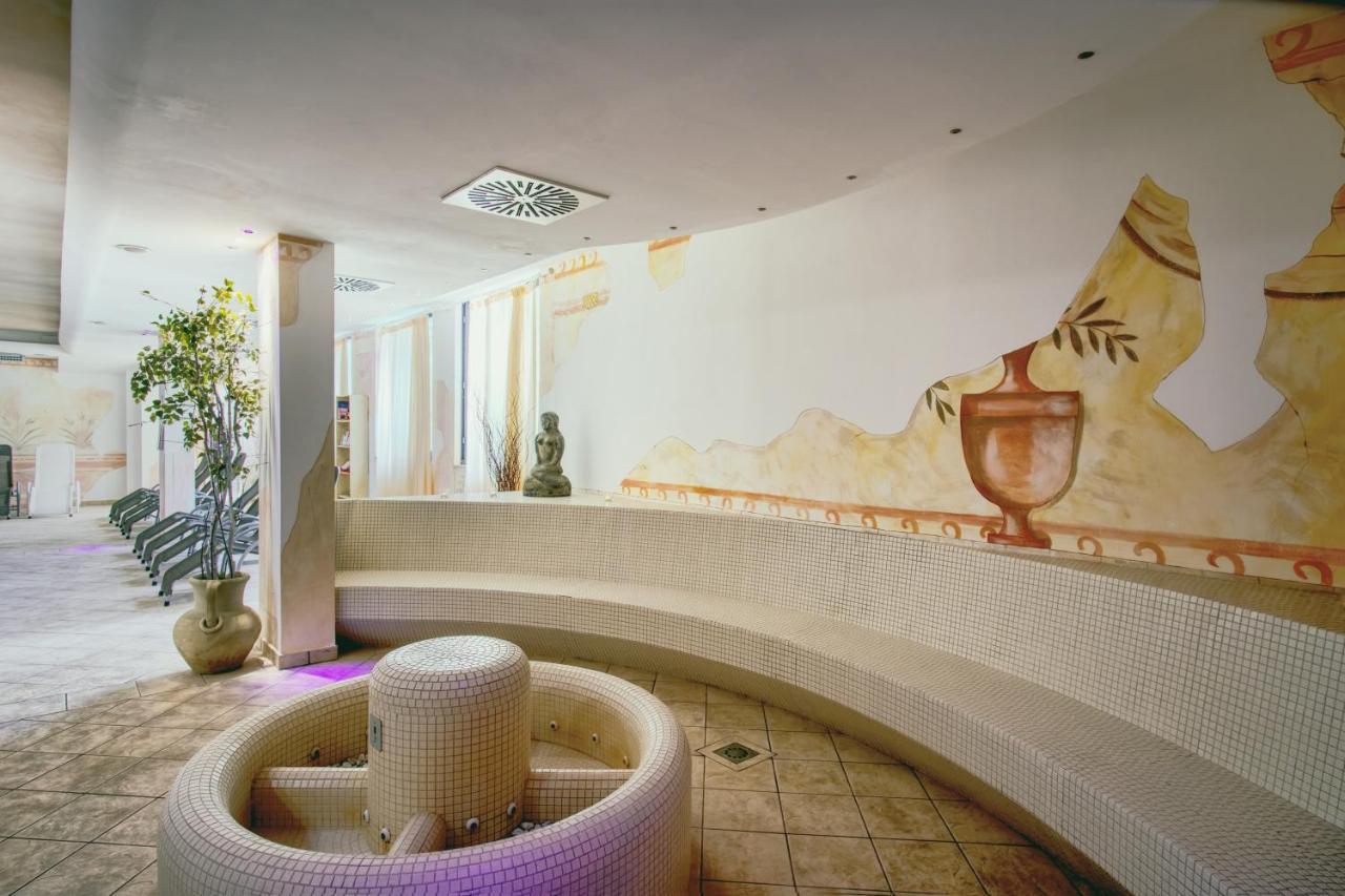 Hotel Caesar Residence & Spa Lido di Camaiore Extérieur photo
